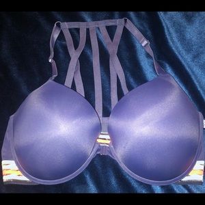 VS Pink wear everywhere bra 36dd